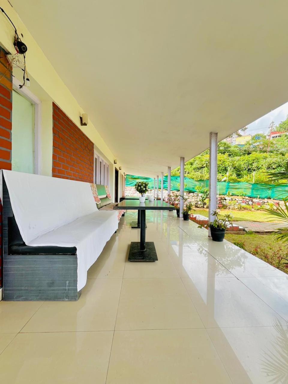 Nilgiris Inn Kotagiri Exterior foto